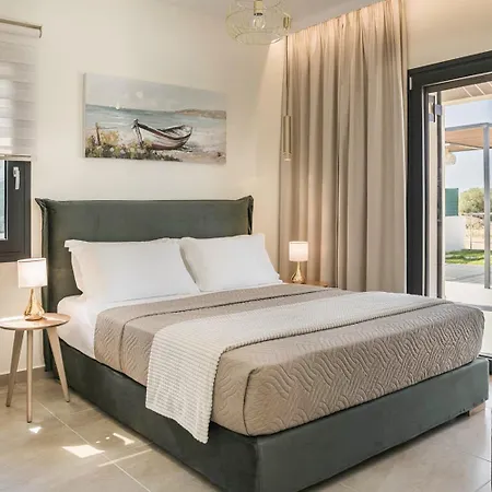 Pinelopi Tria Kounopetra