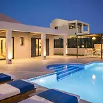 Pinelopi Tria Villa